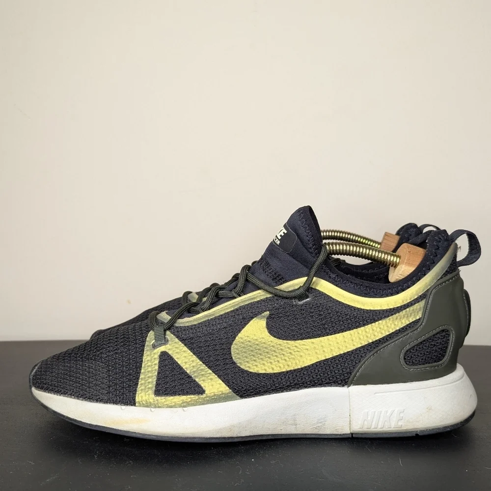 Nike Men's Duel Racer Black Olive Green Sport Sneakers size 10.5